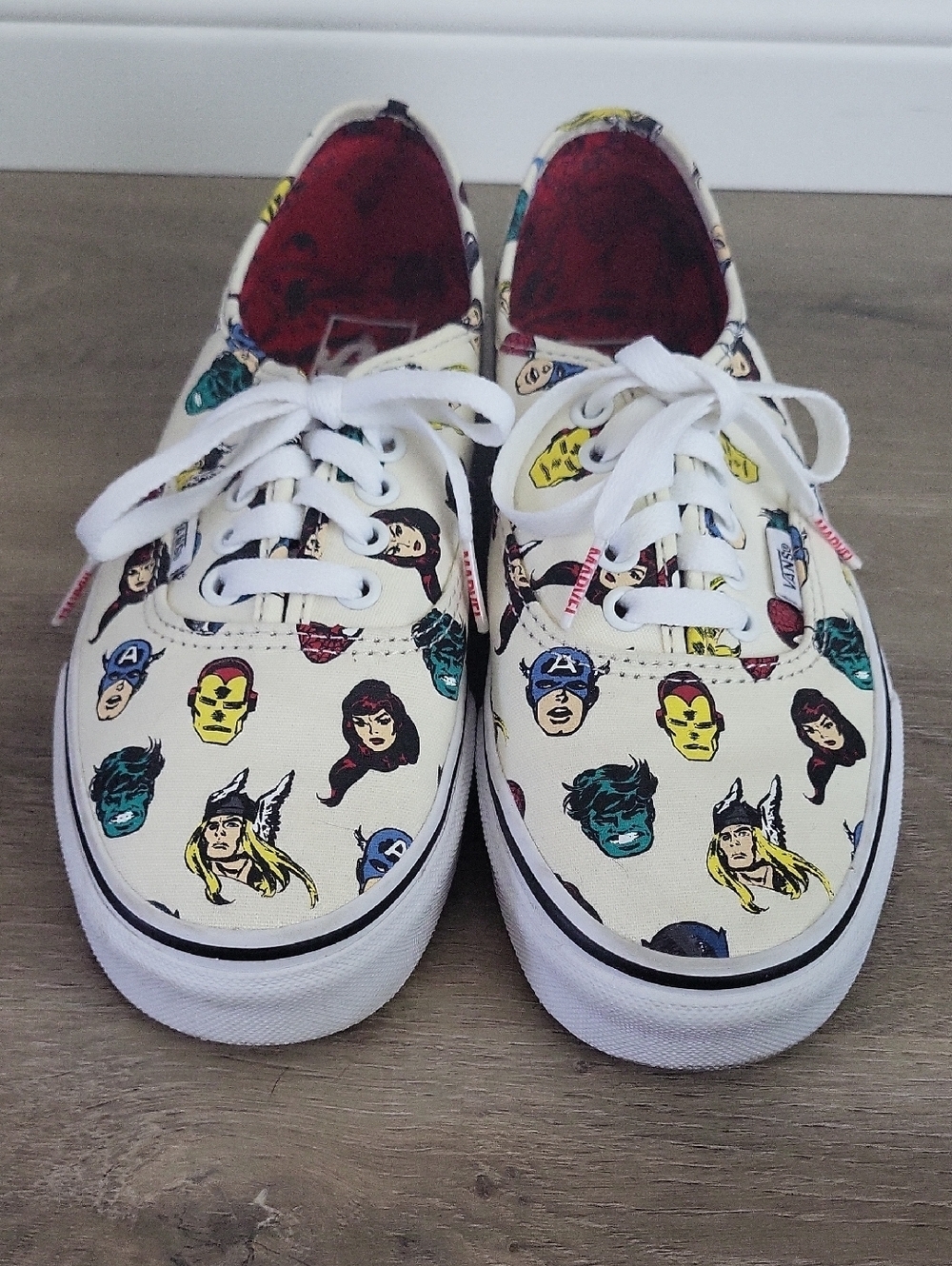 Vans x Marvel Avengers All-Over Print Low Cut Sneakers Sz 8